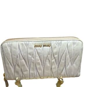 Miu Miu EUC Blush Pink Quilted Women's Wallet